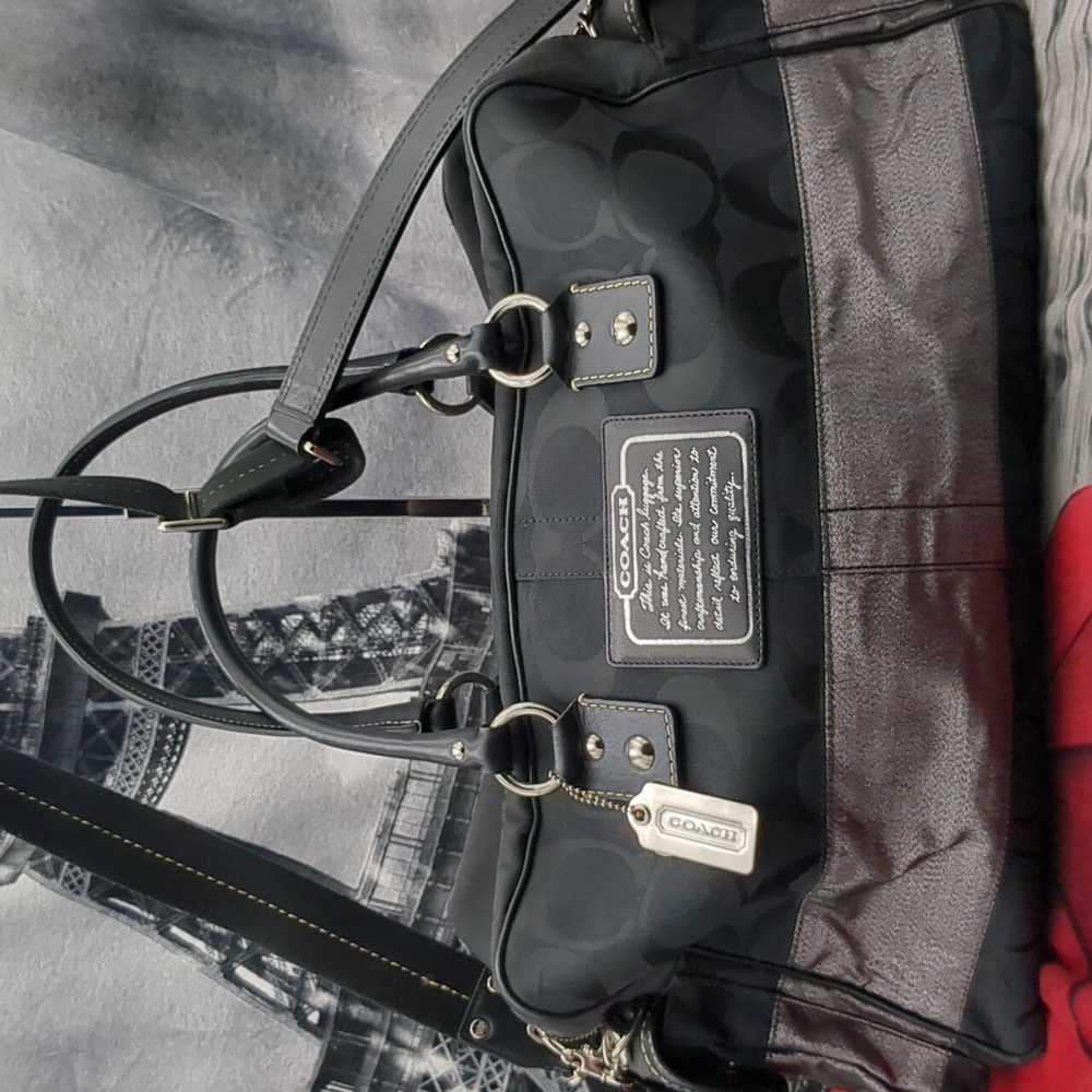 Coach Logo 2 Way  Tote Bag duffel Charm Canvas LeatherF06K- 10392 - Picture 3 of 16